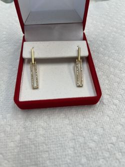 earring 18k solid yellow gold diamonds