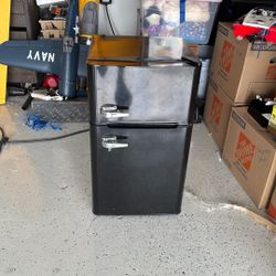 Antarctic Star Freezer And Refrigerator