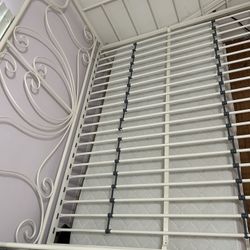 Full size daybed with trundle