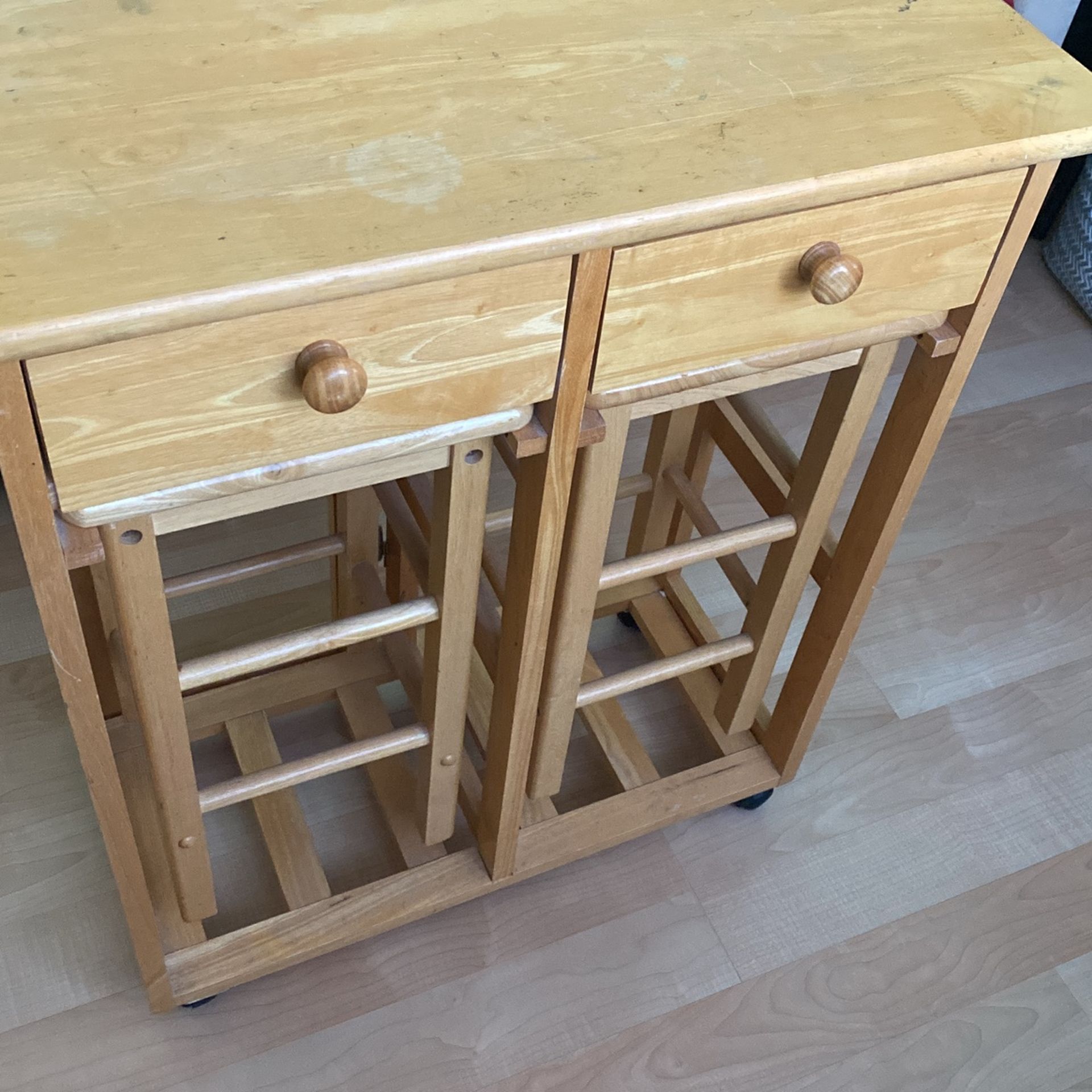 $25 Great Table And 2 Stools Set