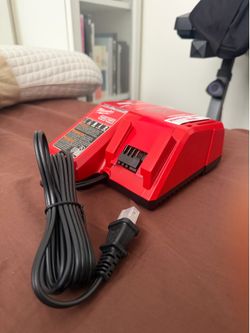 Milwaukee M12 M18 Dual Charger New