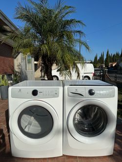 Washer and Dryer / Lavadora y Secadora