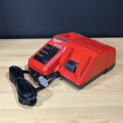 Milwaukee M18, M12 Charger 