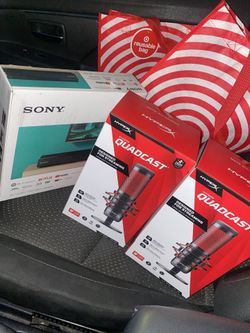 Two Strreaming Mics & Blu Ray DVD Player