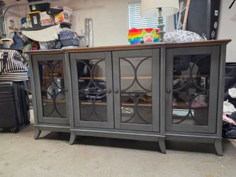 Vegas 66" accept console