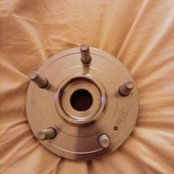 Chrysler Dodge Hub I Have 2 90$ For Both