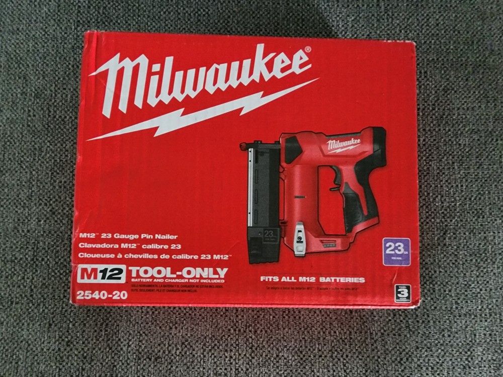 Milwaukee 23 Guage Nail Gun