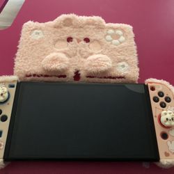 Nintendo Oled W/ Games & Accessories 