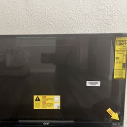 24 Inch ROKU BRAND NEW NEVER USED. REMOTE INCLUDED.