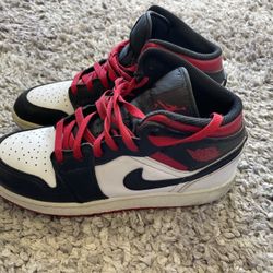Red Black White Jordan 1 Mid Size Adult 7
