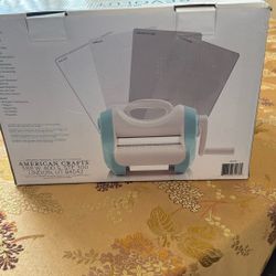 New Revolution, cutting and embossing machine