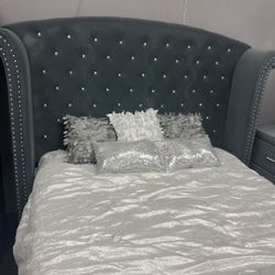 Bedroom Set Queen Memorial Day Special 🇺🇸