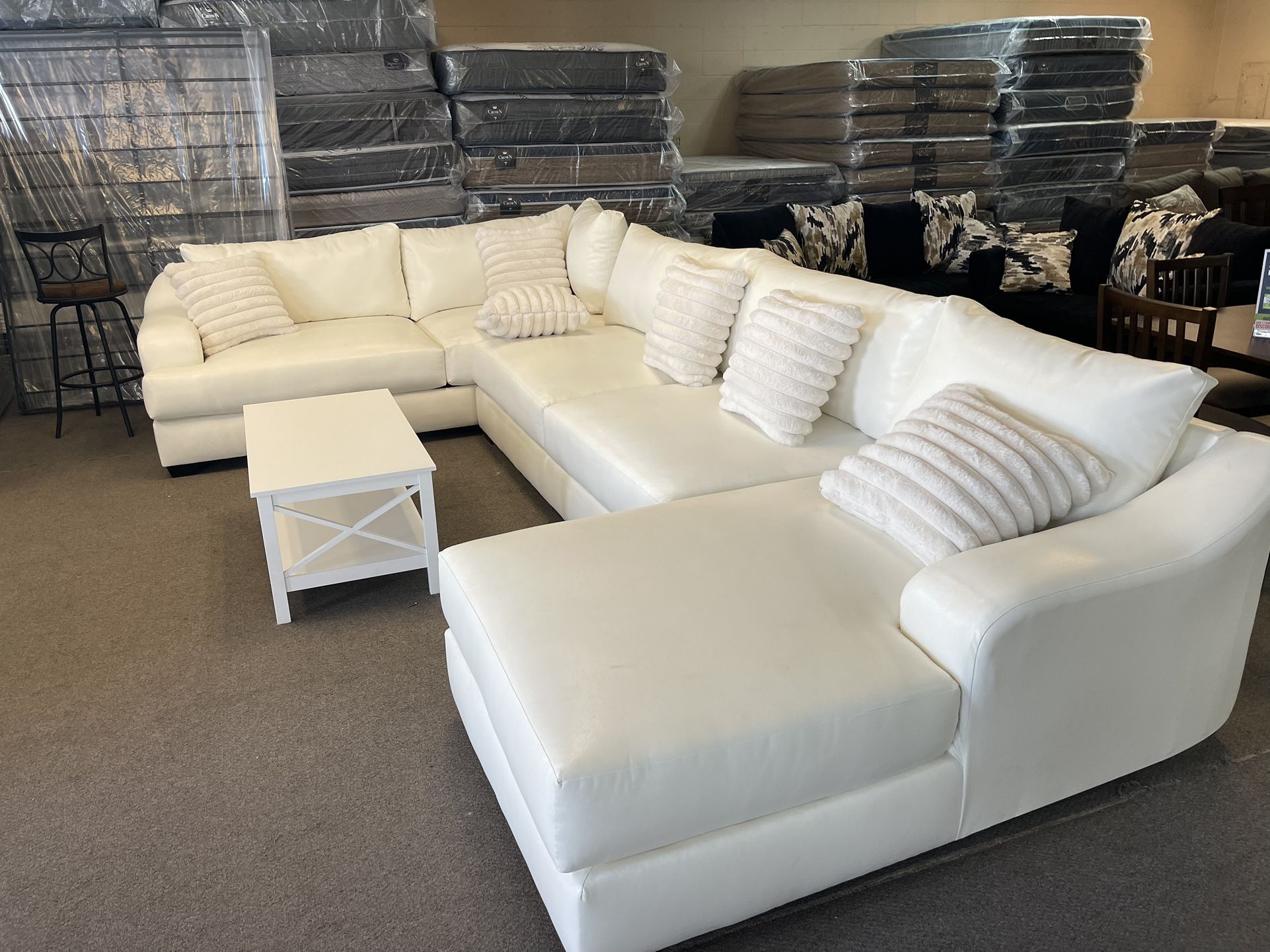 $2199 NEW WHITE EXTRA LARGE CUSTOM SECTIONAL