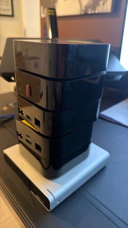 Apple TV 4K first gen 5 pieces