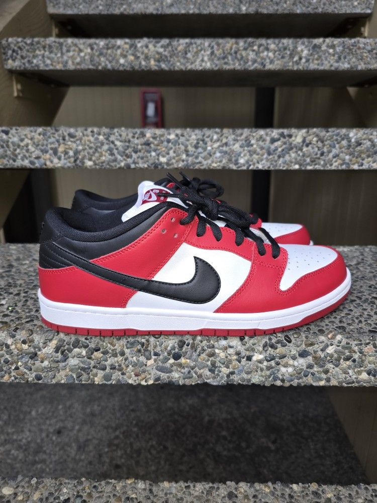 Nike SB Dunk Low Pro
J-Pack Chicago Sz 12 Extra White Laces No Box