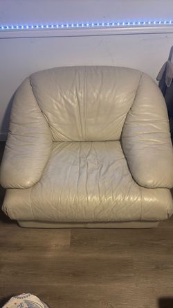 Single double armed leather couch