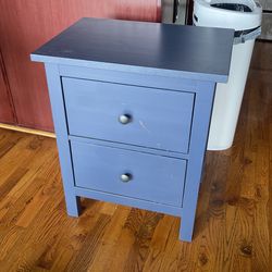 Bed Side Table With 2 Drawers 