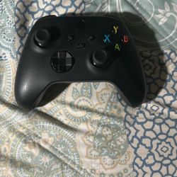 Black Xbox Controller 