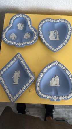 Wedgwood card suit trinket dishes