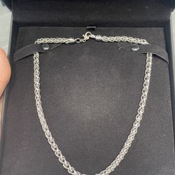 Stainless steel necklace 