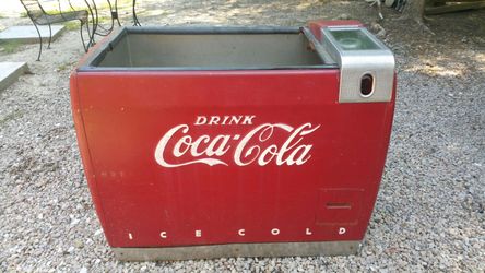 1950's Coca Cola, Coke, water bath cooler.