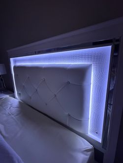 Queen Bed frame with White Tufted Headboard with LED Lighting