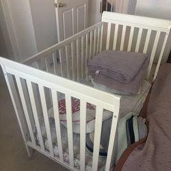 Baby crib