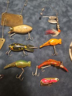 Bundle  of vintage fishing lures and other items