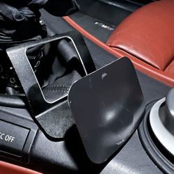2008-2013 BMW M3 Magnetic Phone Mount