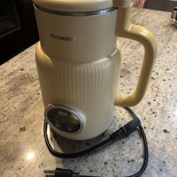 6 in 1 Nut Milk Maker