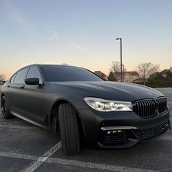 2017 BMW 750