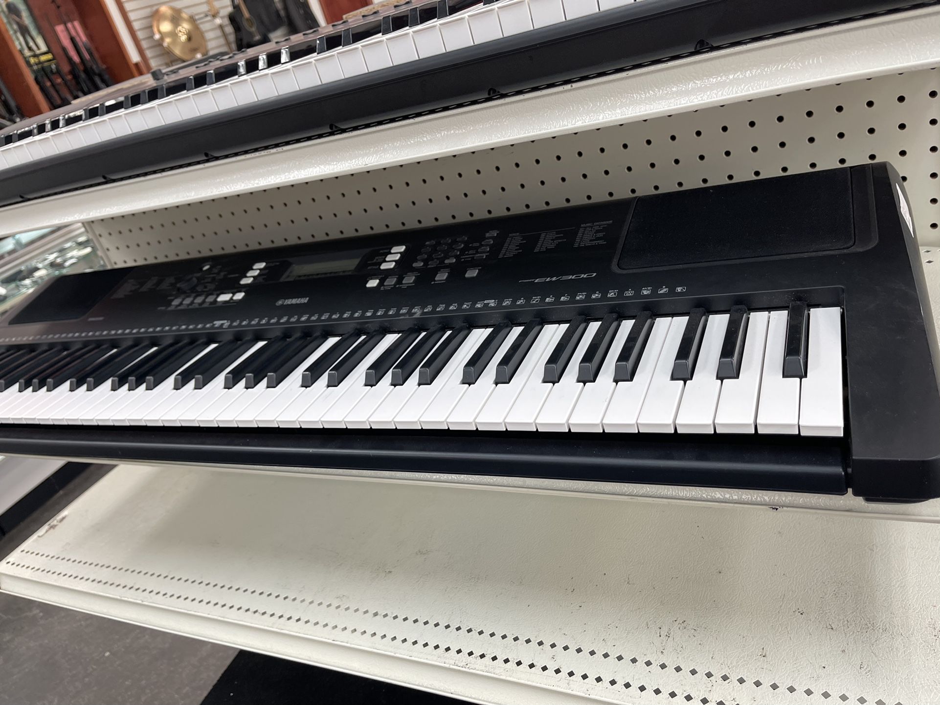 Yamaha Keyboard