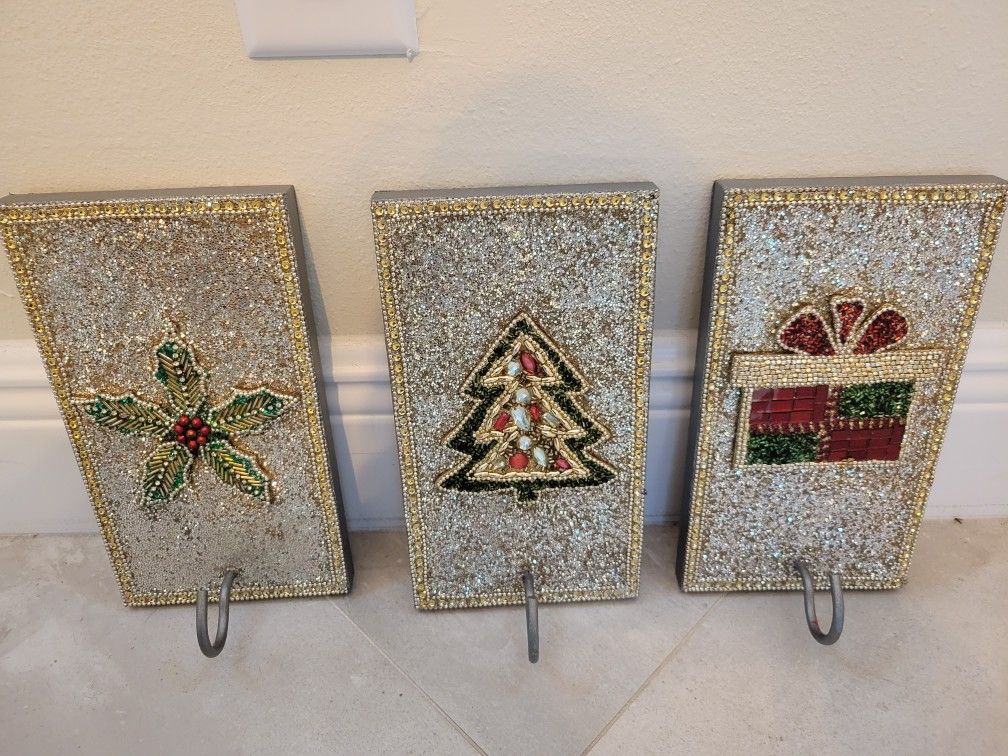 3 Wall Mounted Stocking Holders