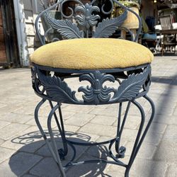 Metal Princess Makeup Chair