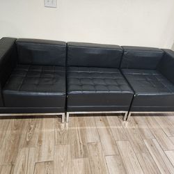 Black Faux Lether Couch 