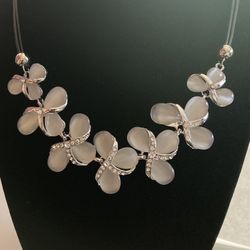 Fashion Trendy Acrylic Beads Choker Necklace $5