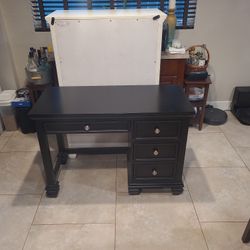 Free Black Desk