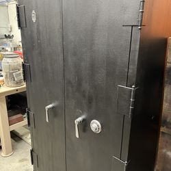 Heavy Duty Safe