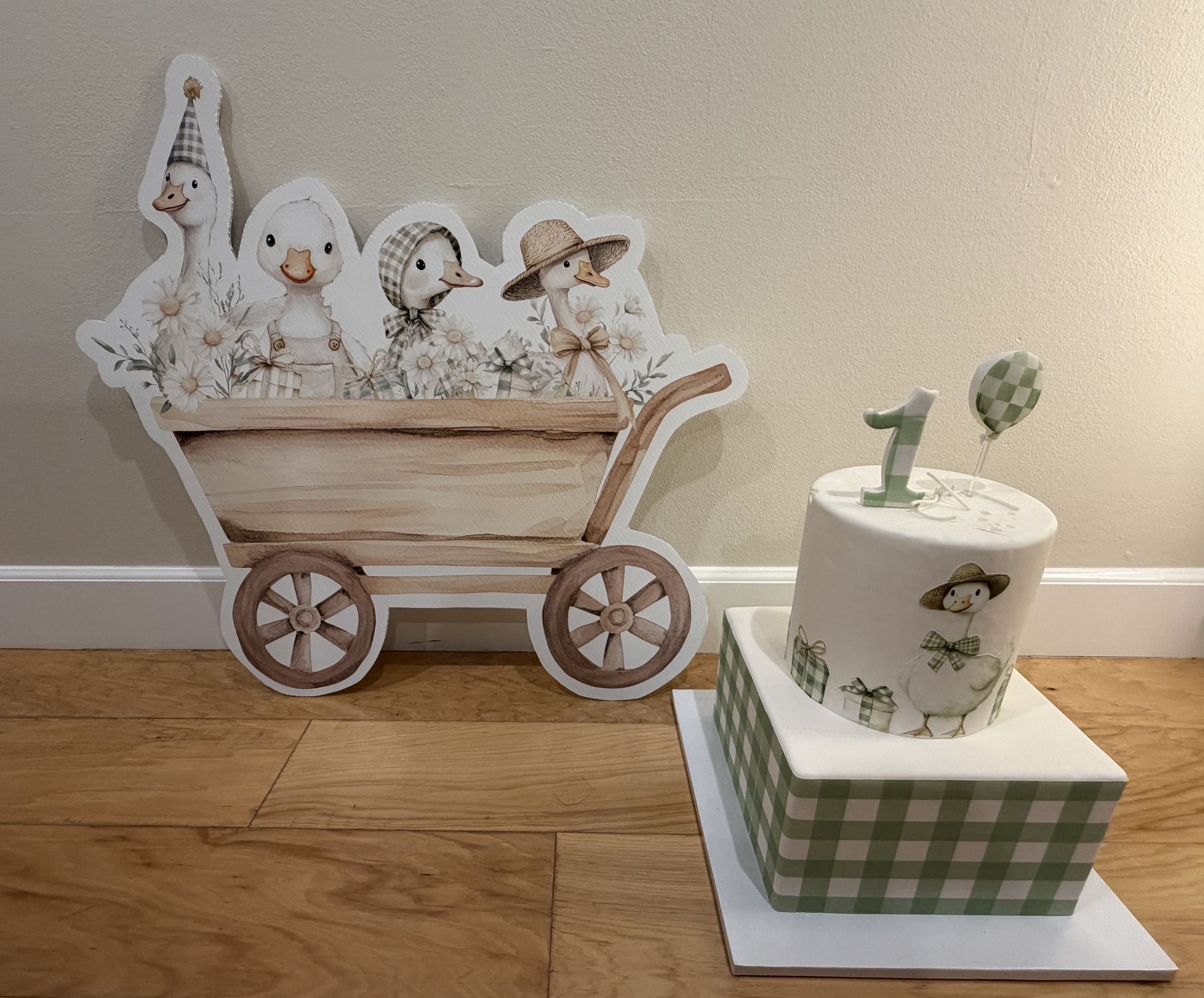 Birthday dummy cake and cut out and hats