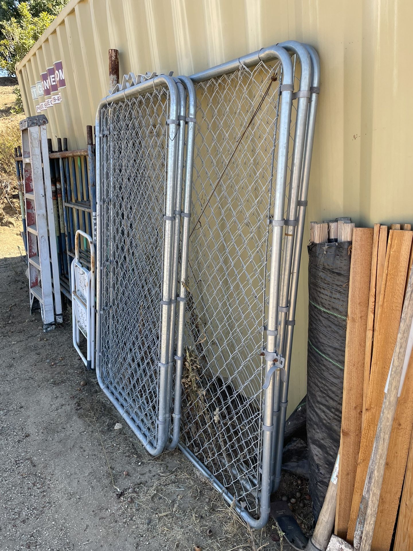 6 Chain Link Panels