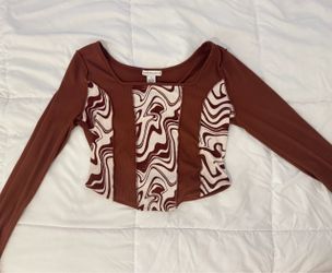 Hearts Collective Brown Swirl Crop Top