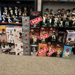 Bobbleheads 