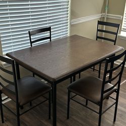 Kitchen Table & Chairs 