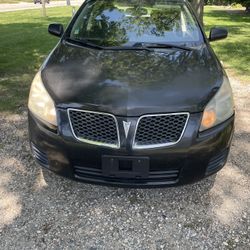 2009 Pontiac Vibe Runs & Drives !