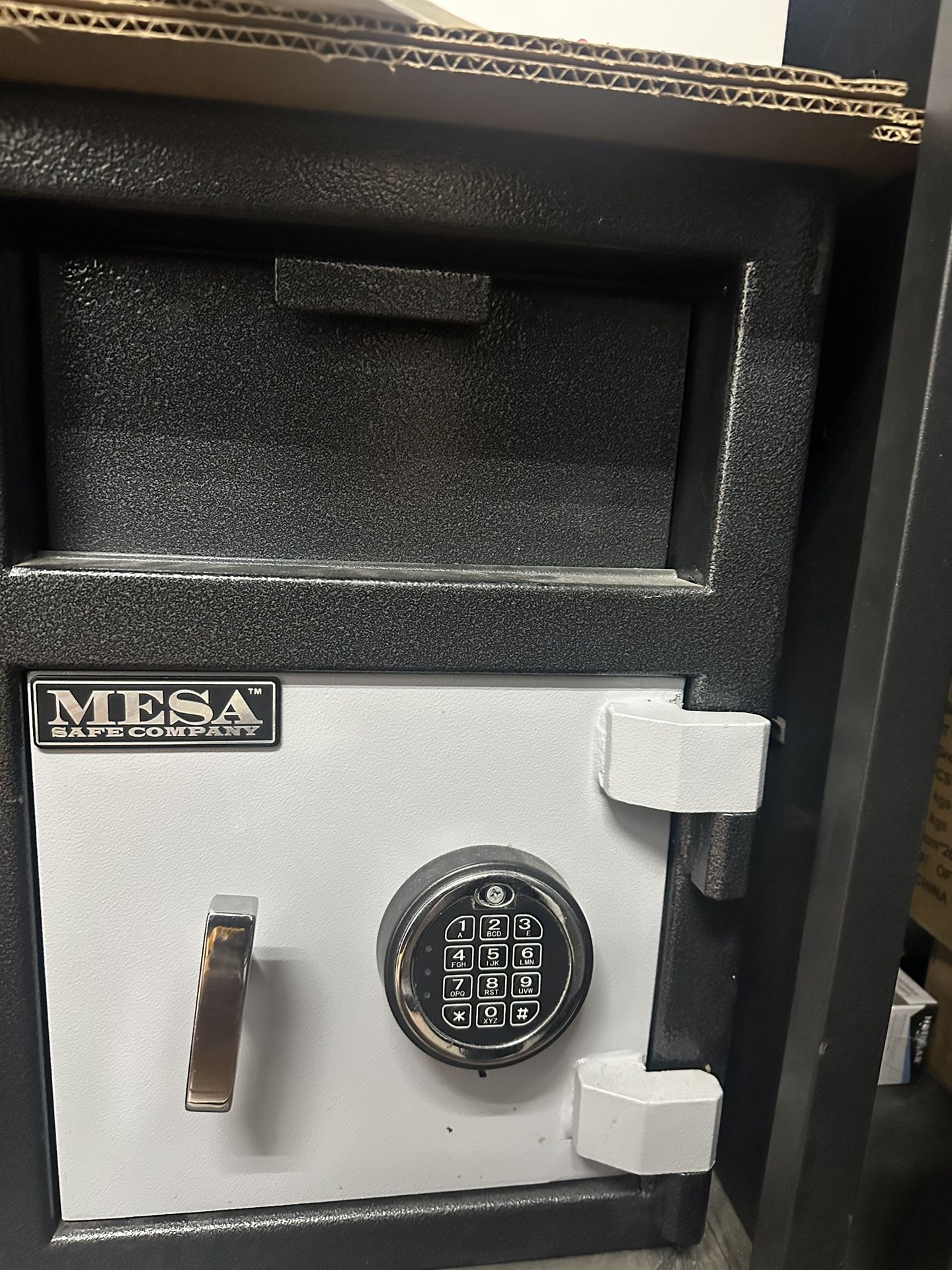 Mesa Security Safe Model MFL2014E Depository w/Electronic Lock.