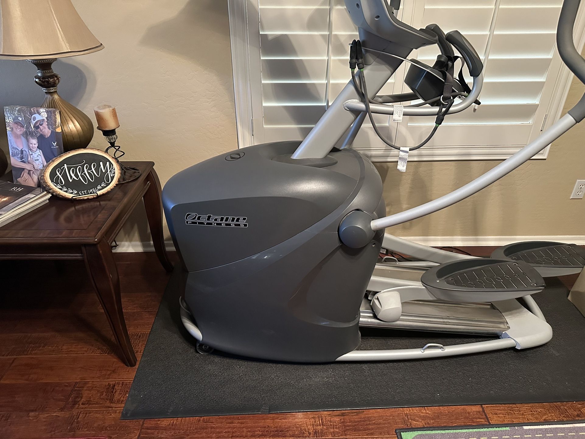 Octane Fitness Elliptical 