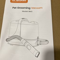 Pet grooming vacuum