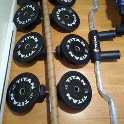 Brand new equipment: 230lb Titan Fitness brand Rubber Olympic weight set.
2 olympic bars: 1 safety squat bar, 1 45lb Titan Fitness Olympic barbell (st