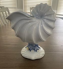 Seashell vase