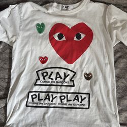 PLAY tshirt